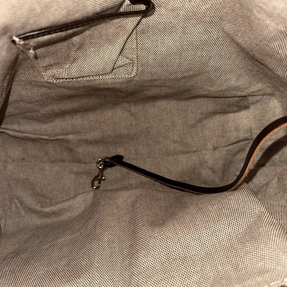 Dooney & Bourke Croco Embossed Large Handbag - Picture 5 of 13